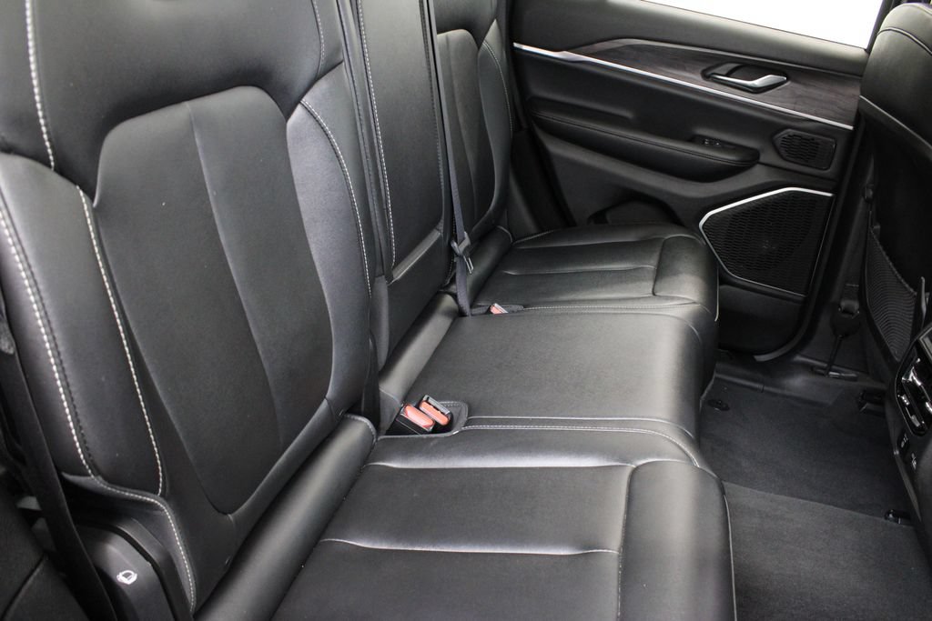 Used 2024 Jeep Grand Cherokee Limited 4xe AWD/4WD image 22