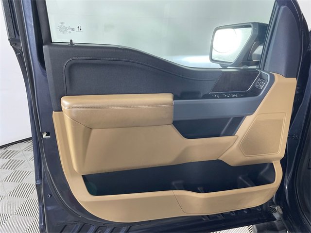 Used 2022 Ford F150 Lariat w/ Max Trailer Tow Package image 17