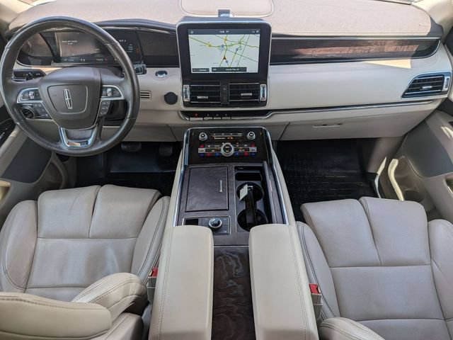 Used 2020 Lincoln Navigator Reserve w/ Luxury Package AWD/4WD image 29