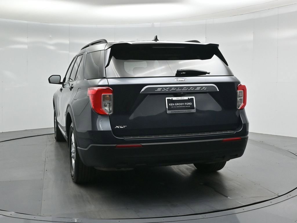 Certified 2023 Ford Explorer XLT RWD image 27