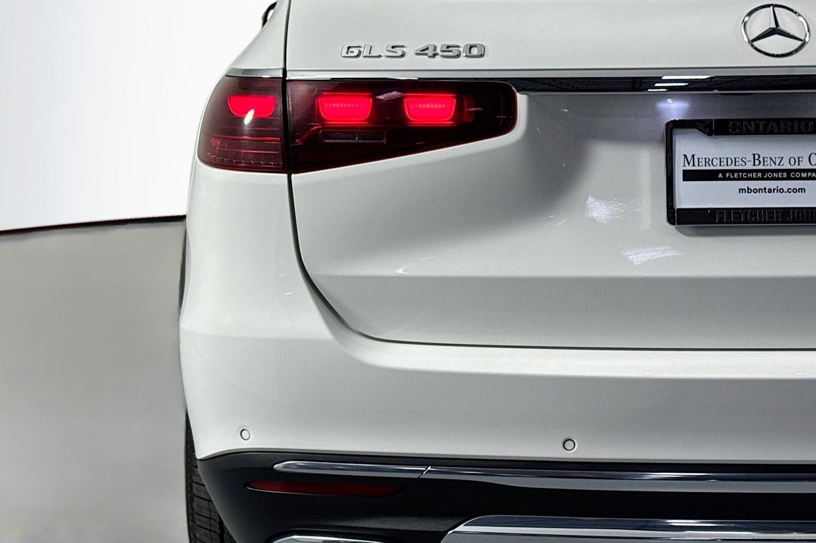 Used 2024 Mercedes-Benz GLS 450 4MATIC image 16