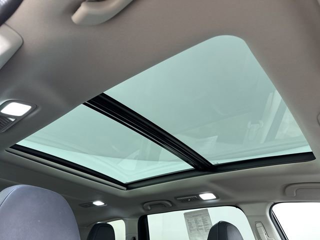 Used 2022 Subaru Ascent Limited w/ Technology Package image 27