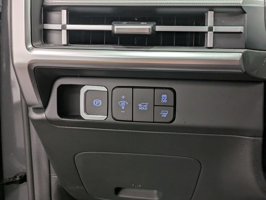 Used 2025 Hyundai Santa Fe XRT AWD/4WD image 19