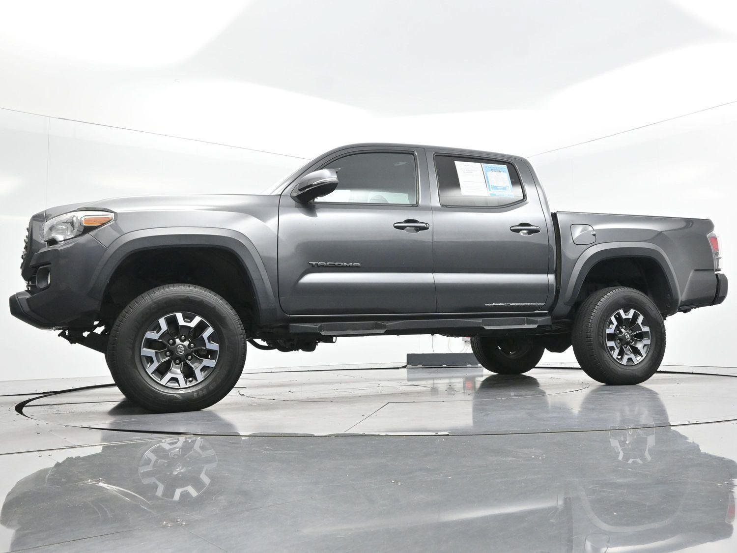 Used 2020 Toyota Tacoma TRD Off-Road w/ Technology Package AWD/4WD image 47