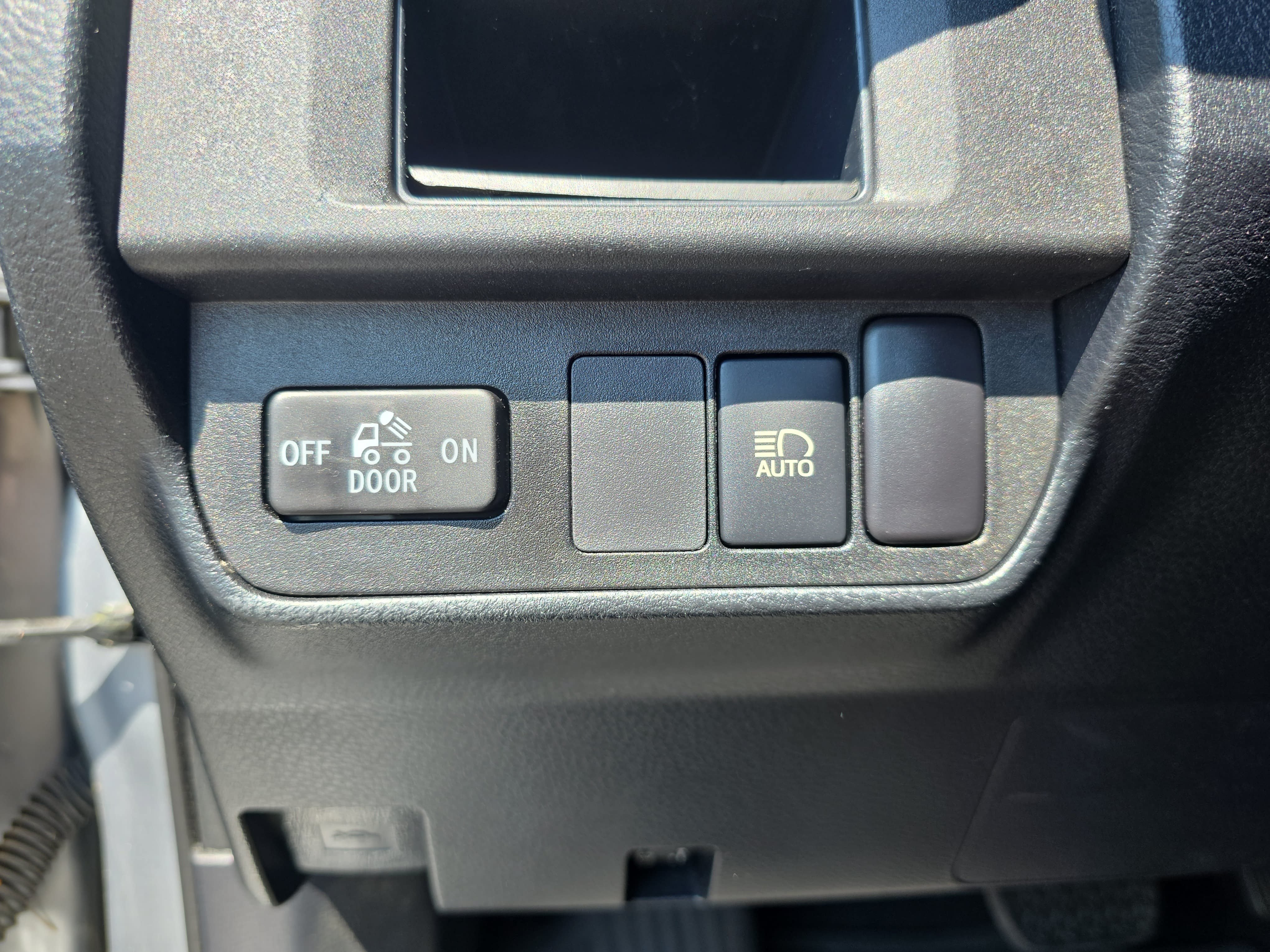 Used 2019 Toyota Tacoma SR w/ SR Convenience Package RWD image 23