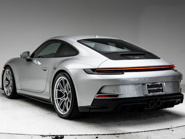 Certified 2024 Porsche 911 GT3 RWD image 3