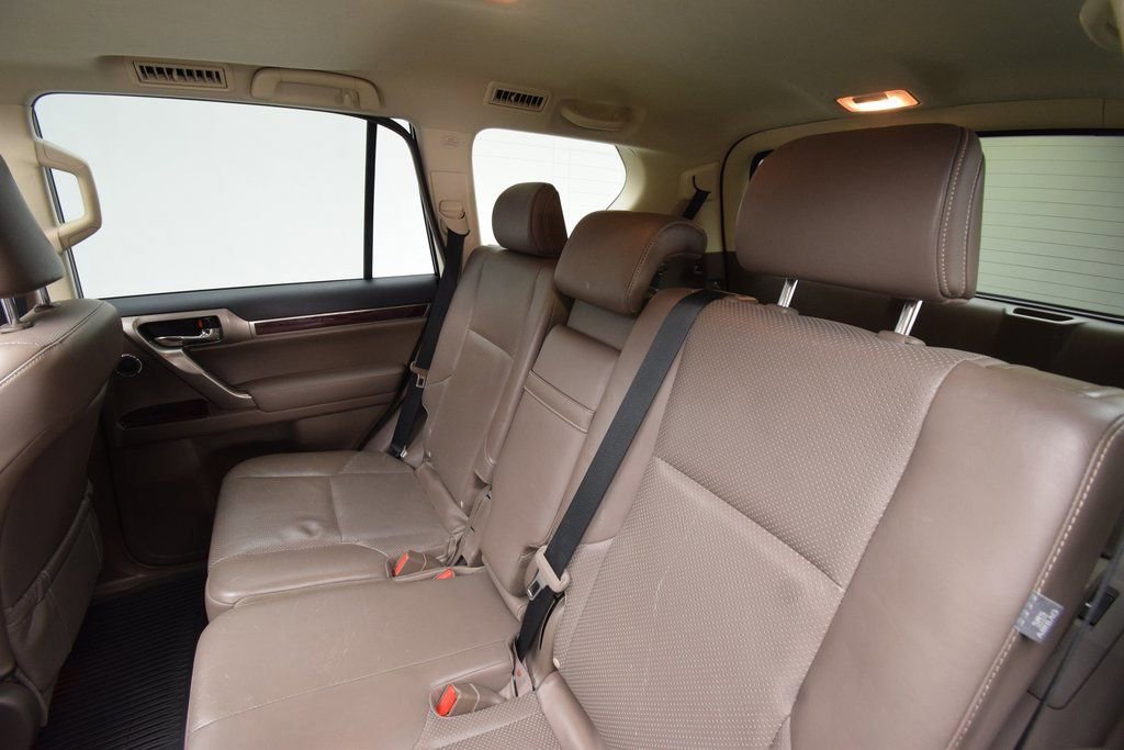 Used 2014 Lexus GX 460 Luxury image 23
