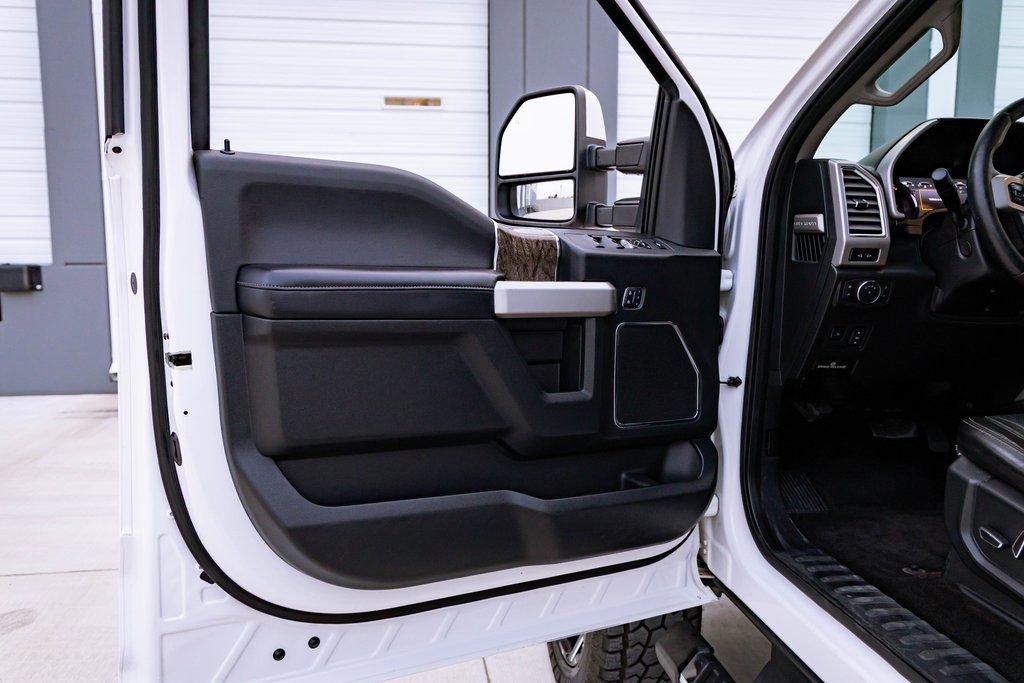 Used 2017 Ford F350 Lariat w/ Lariat Ultimate Package image 15