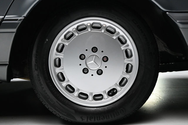 Used 1991 Mercedes-Benz 560 SEL image 31