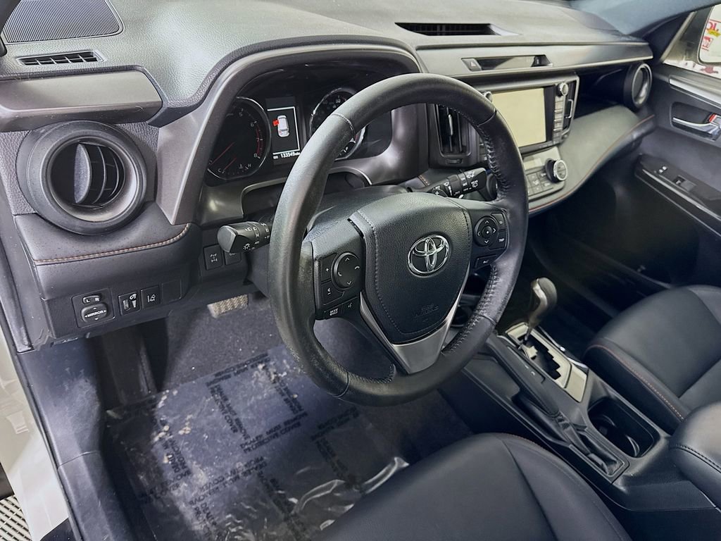 Used 2017 Toyota RAV4 SE w/ Advanced Technology Package image 18