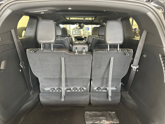 New 2026 Chrysler Pacifica Limited w/ S Appearance Package image 19