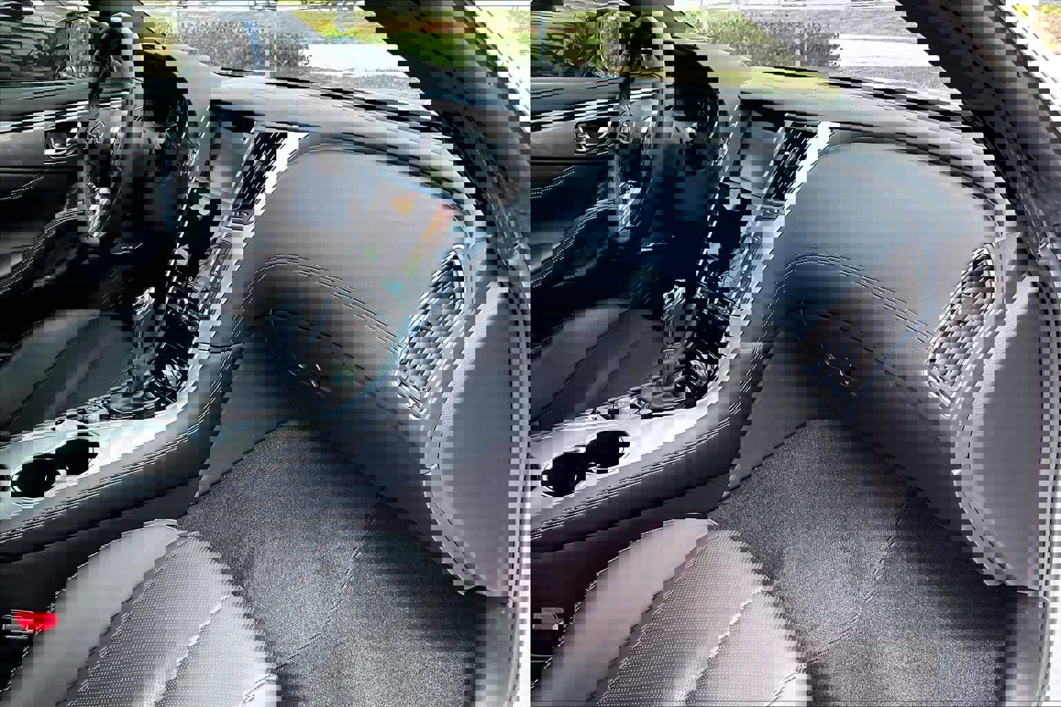 Used 2017 INFINITI Q60 w/ Premium Plus Package 3.0T image 19