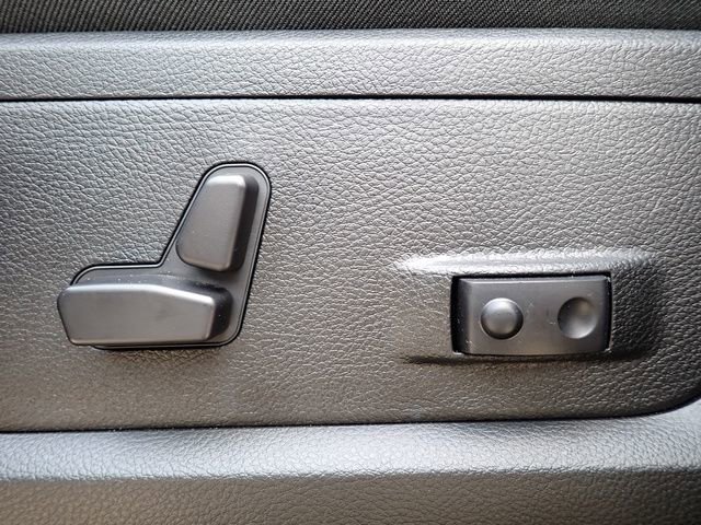 New 2026 RAM 3500 Laramie AWD/4WD image 15