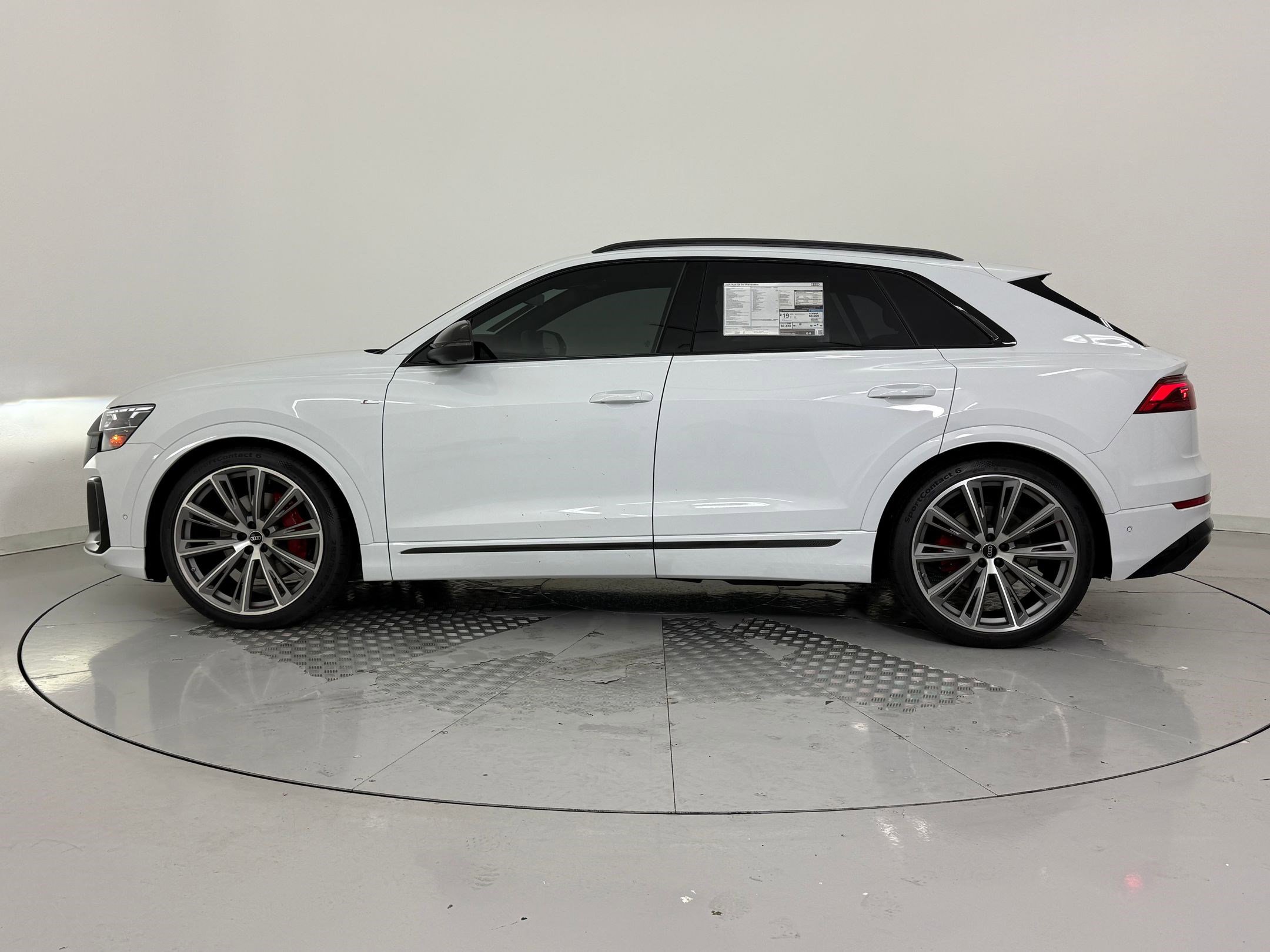 New 2026 Audi Q8 Prestige image 2