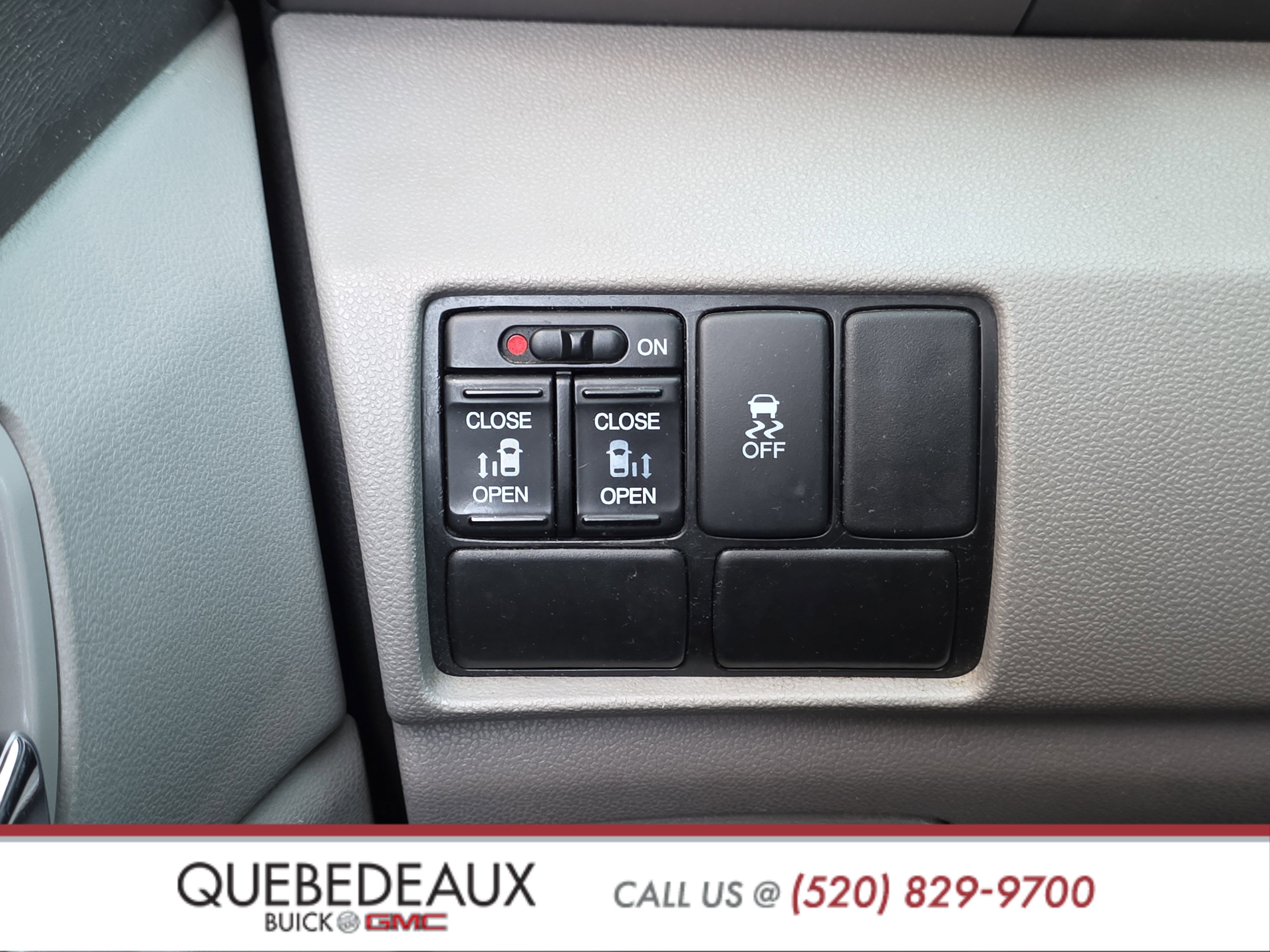 Used 2016 Honda Odyssey SE image 24