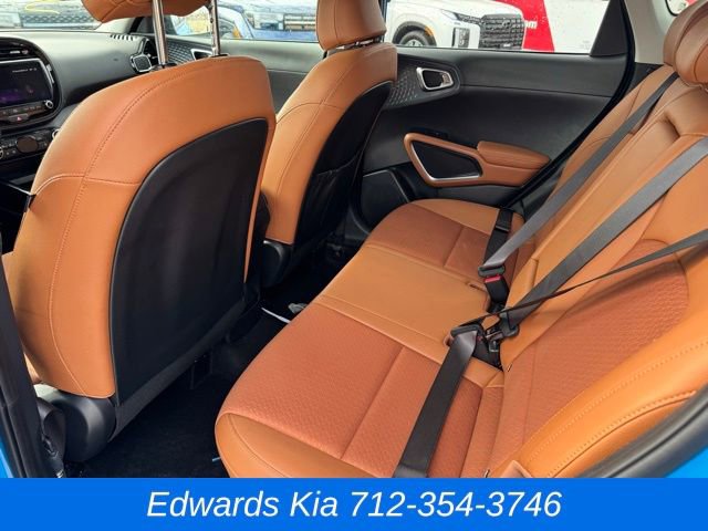 Used 2025 Kia Soul EX image 15