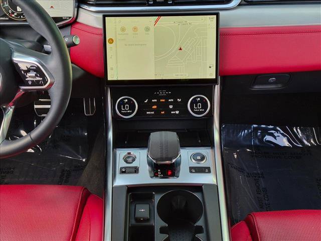 Certified 2024 Jaguar XF R-Dynamic SE AWD/4WD image 15