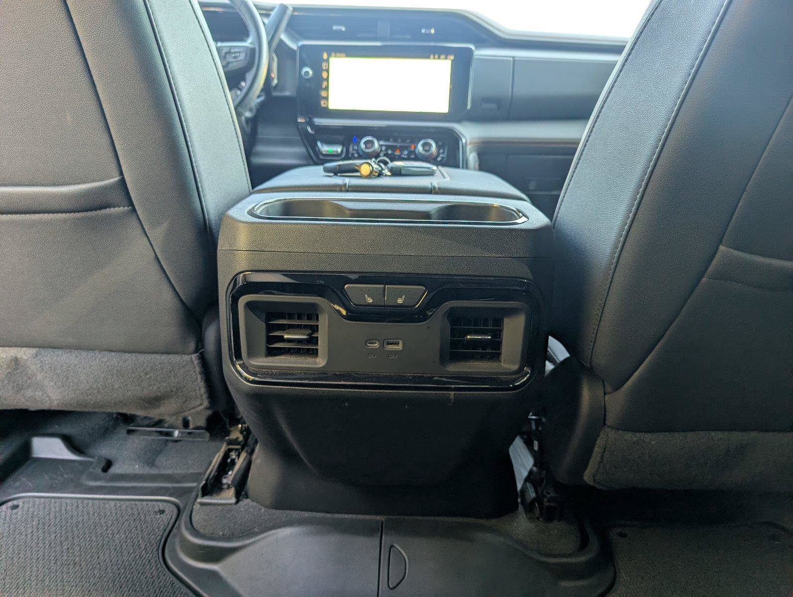 Used 2024 GMC Sierra 2500 AT4 w/ AT4 Premium Plus Package AWD/4WD image 37