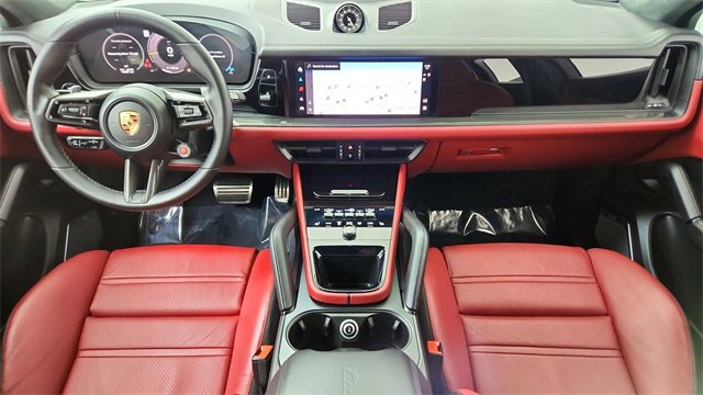 Used 2024 Porsche Cayenne Turbo GT image 20