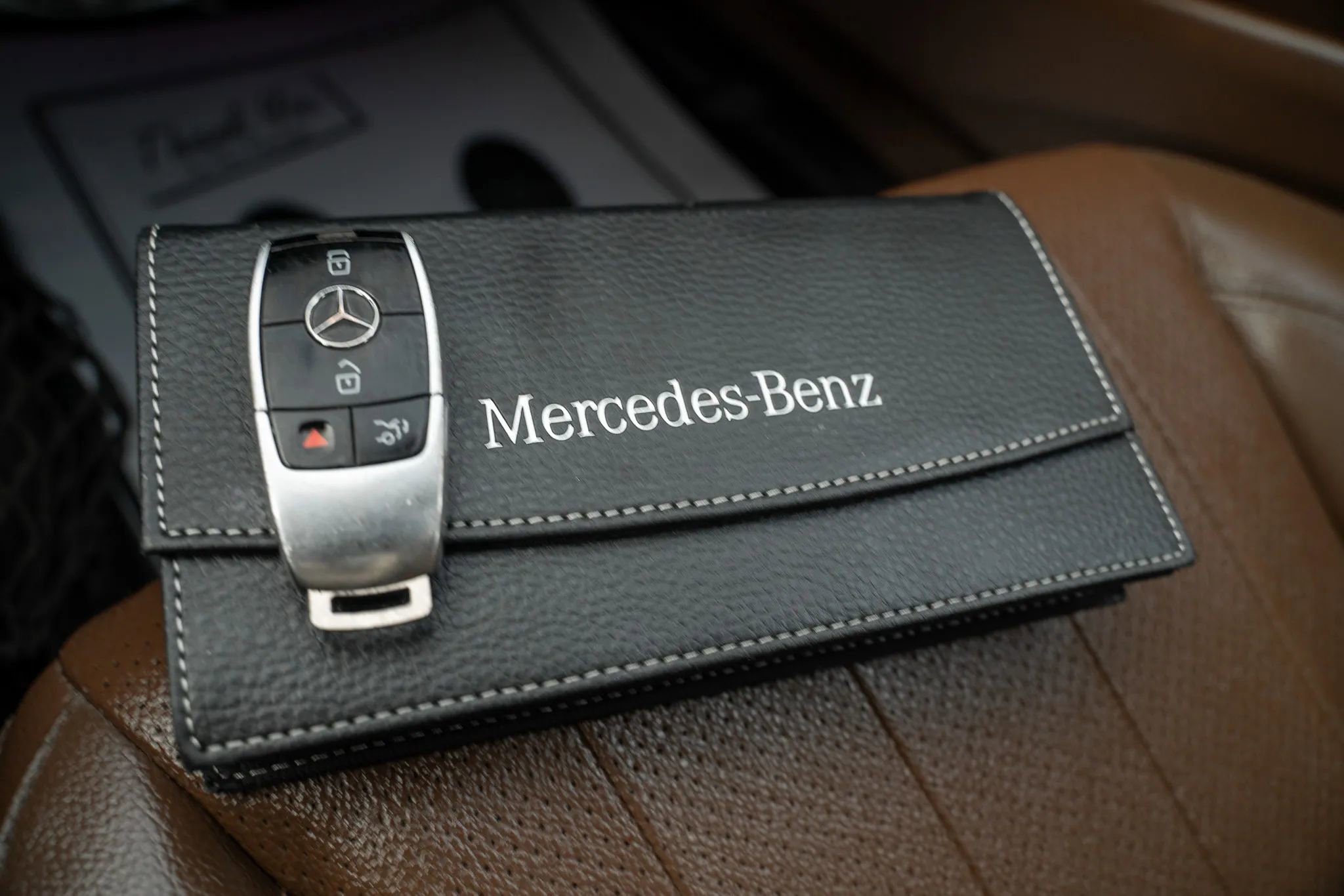 Used 2018 Mercedes-Benz E 300 4MATIC w/ Premium 1 Package image 32