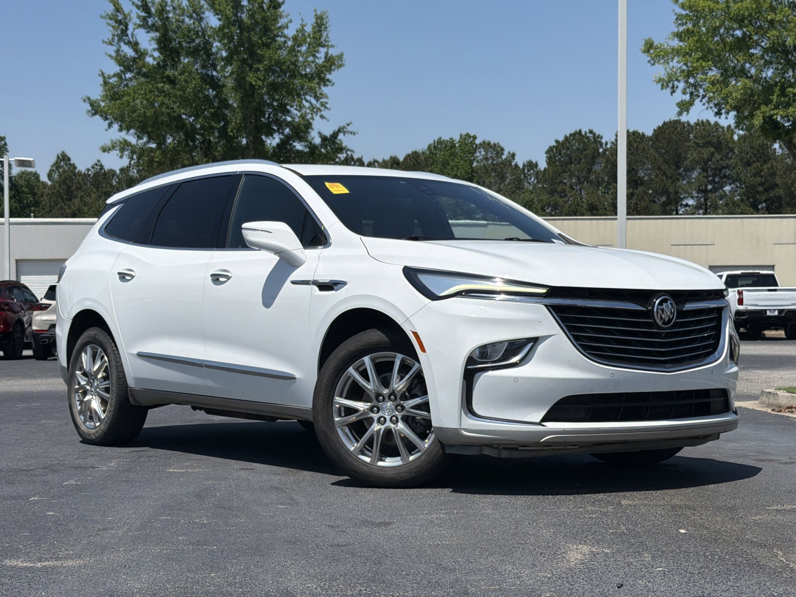 Used 2022 Buick Enclave Premium FWD image 2