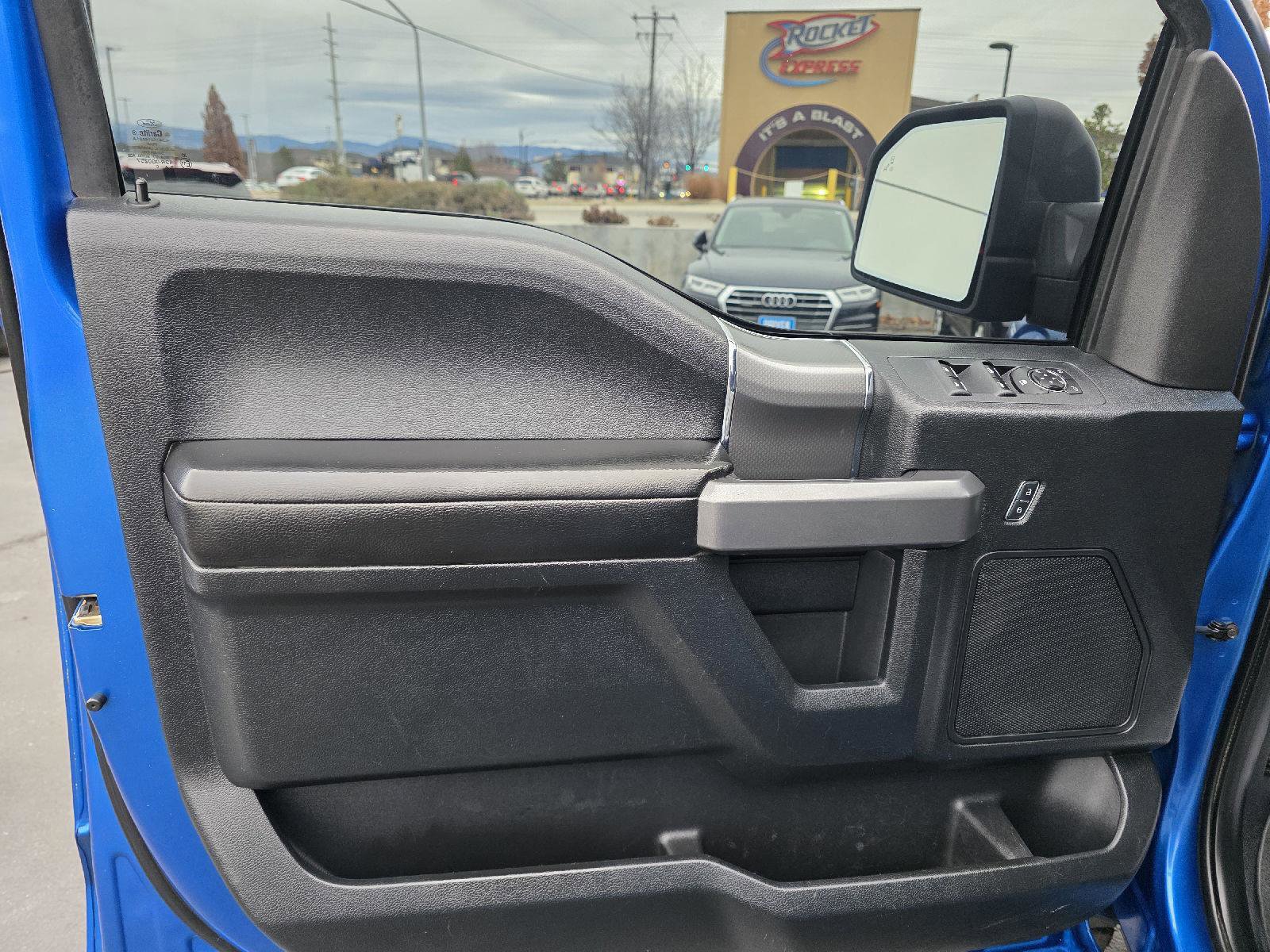 Used 2015 Ford F150 XLT w/ Equipment Group 302A Luxury image 12