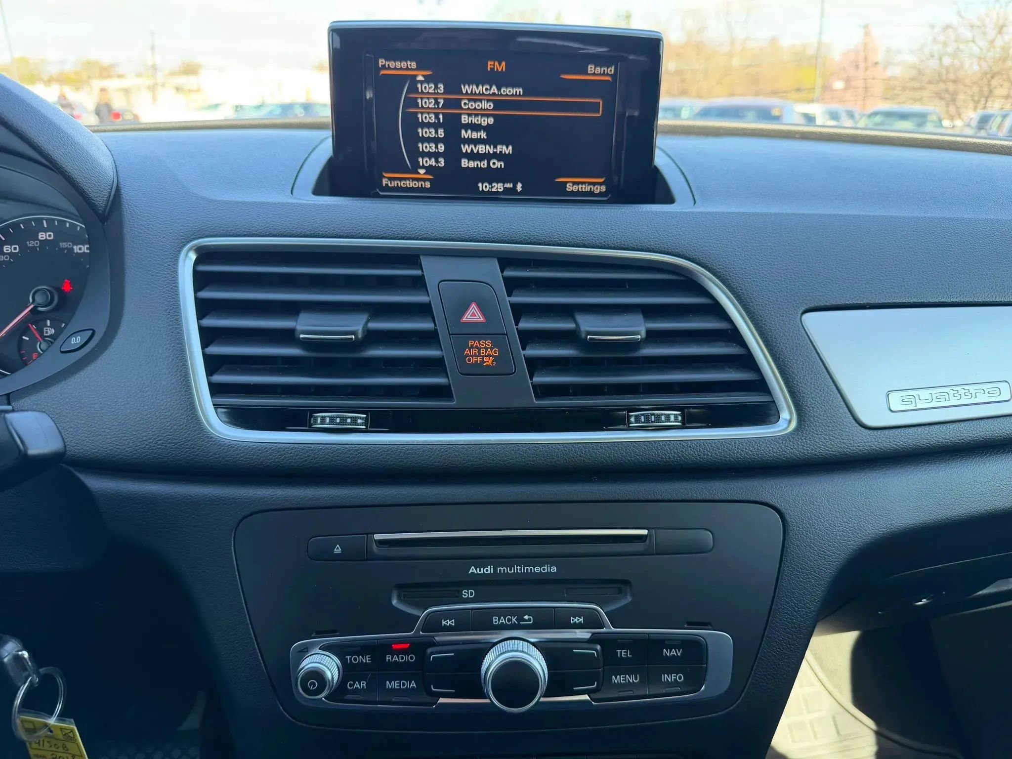 Used 2018 Audi Q3 2.0T Premium AWD/4WD image 23
