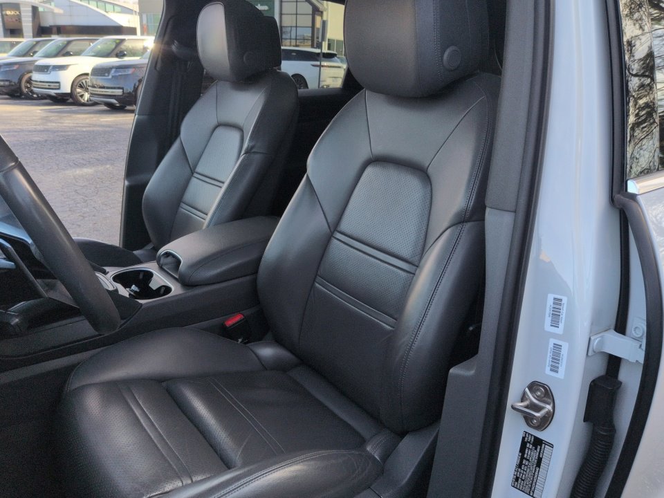 Used 2019 Porsche Cayenne AWD/4WD image 30