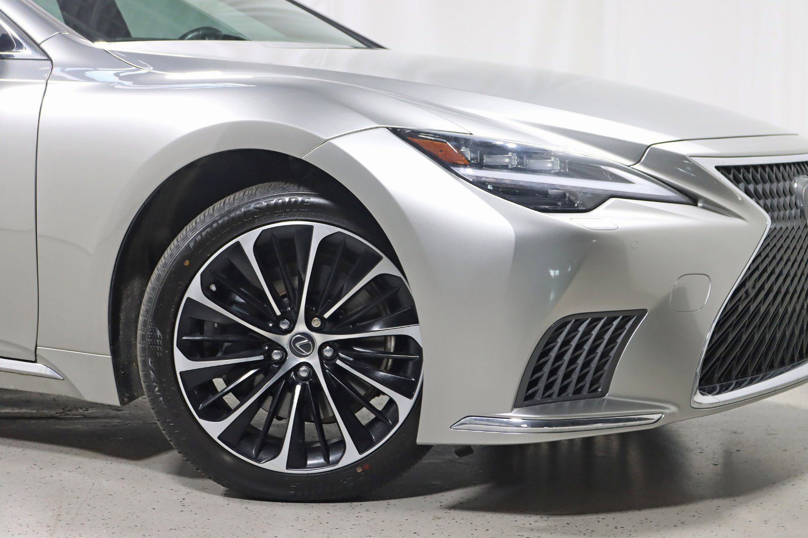 Used 2021 Lexus LS 500 AWD w/ Luxury Package image 5