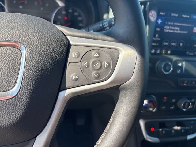 Used 2024 GMC Terrain SLT AWD/4WD image 33