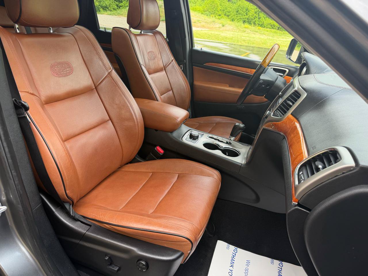 Used 2012 Jeep Grand Cherokee Overland w/ Mopar Chrome Edition Group AWD/4WD image 31