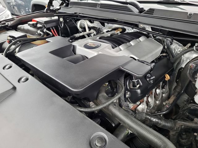 Used 2016 Cadillac Escalade Luxury image 27