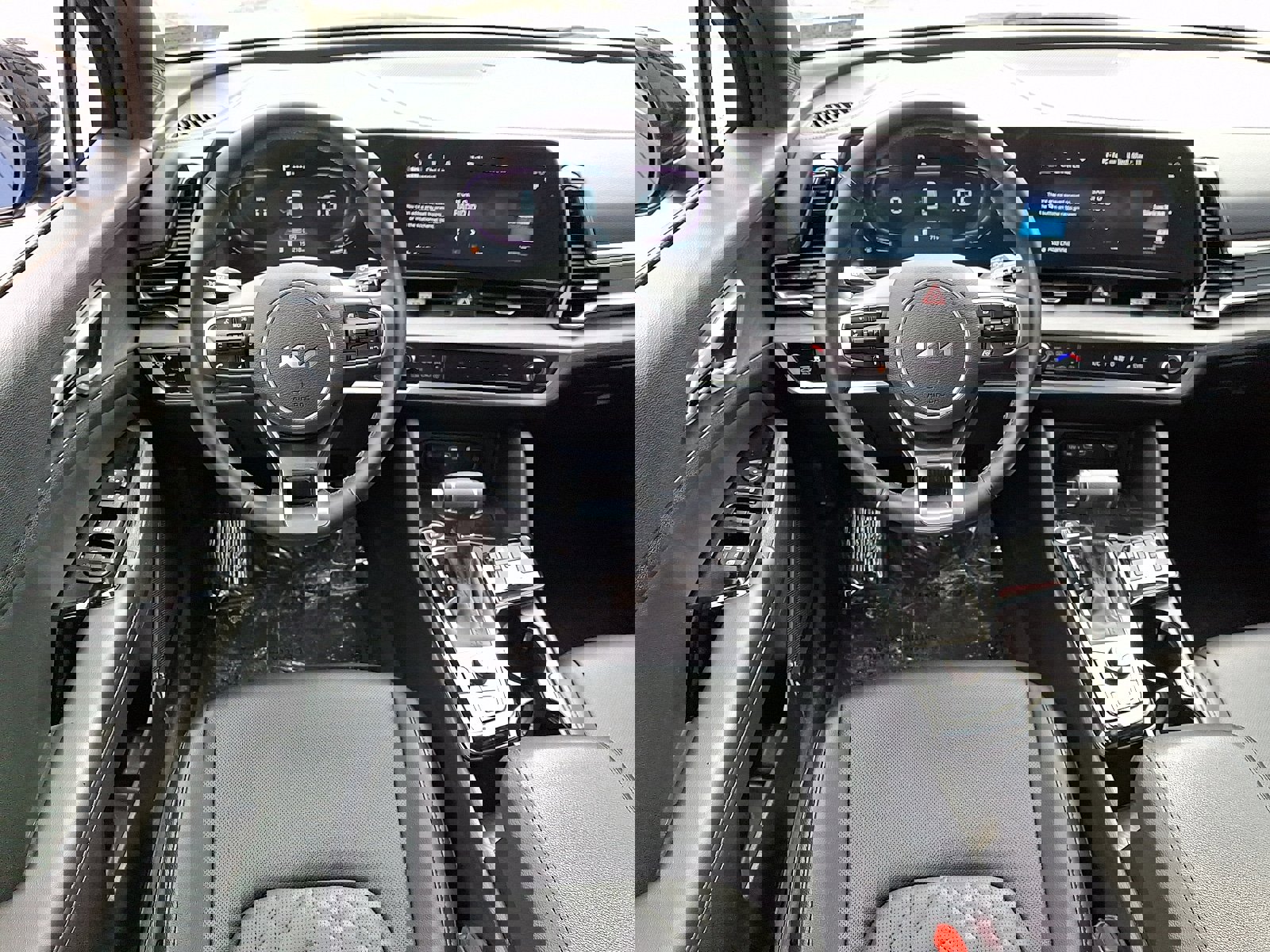 Used 2024 Kia Sportage X-Line w/ X-Line Premium Package image 12