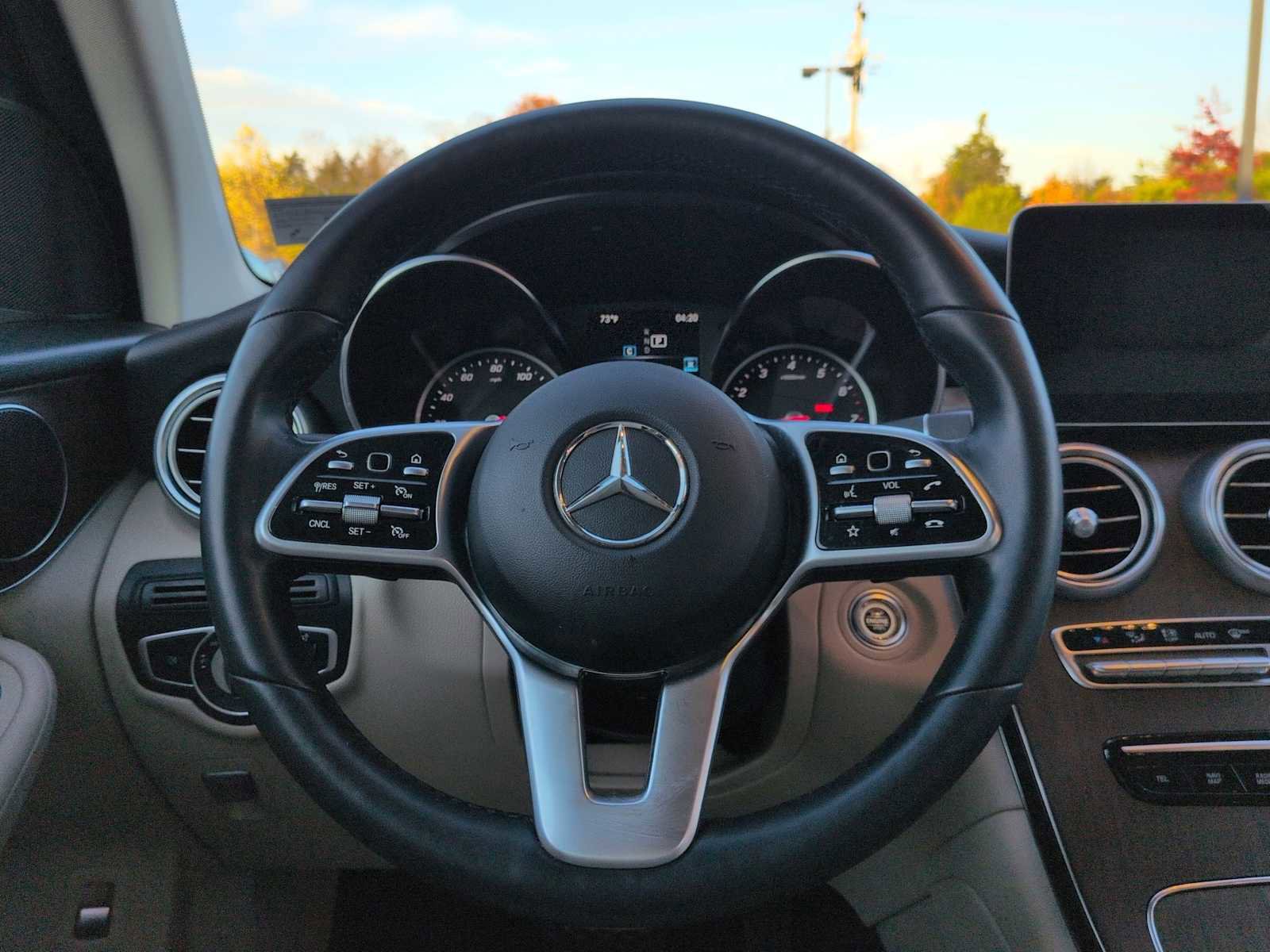 Used 2022 Mercedes-Benz GLC 300 4MATIC image 24