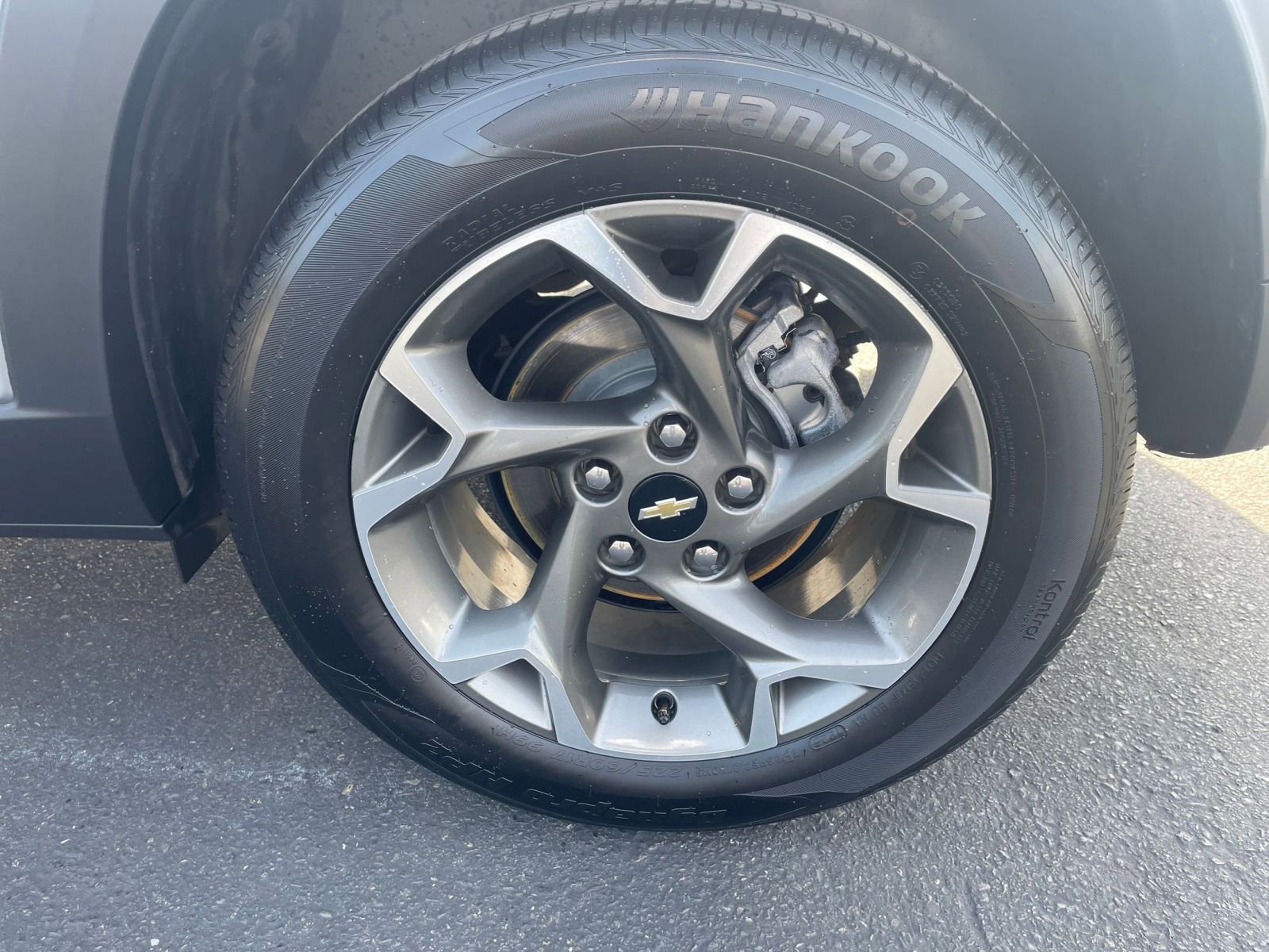 Used 2025 Chevrolet Trax LT w/ LT Convenience Package image 24