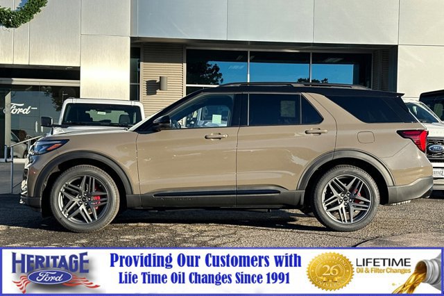 New 2026 Ford Explorer ST w/ Sun And Sound Package image 7