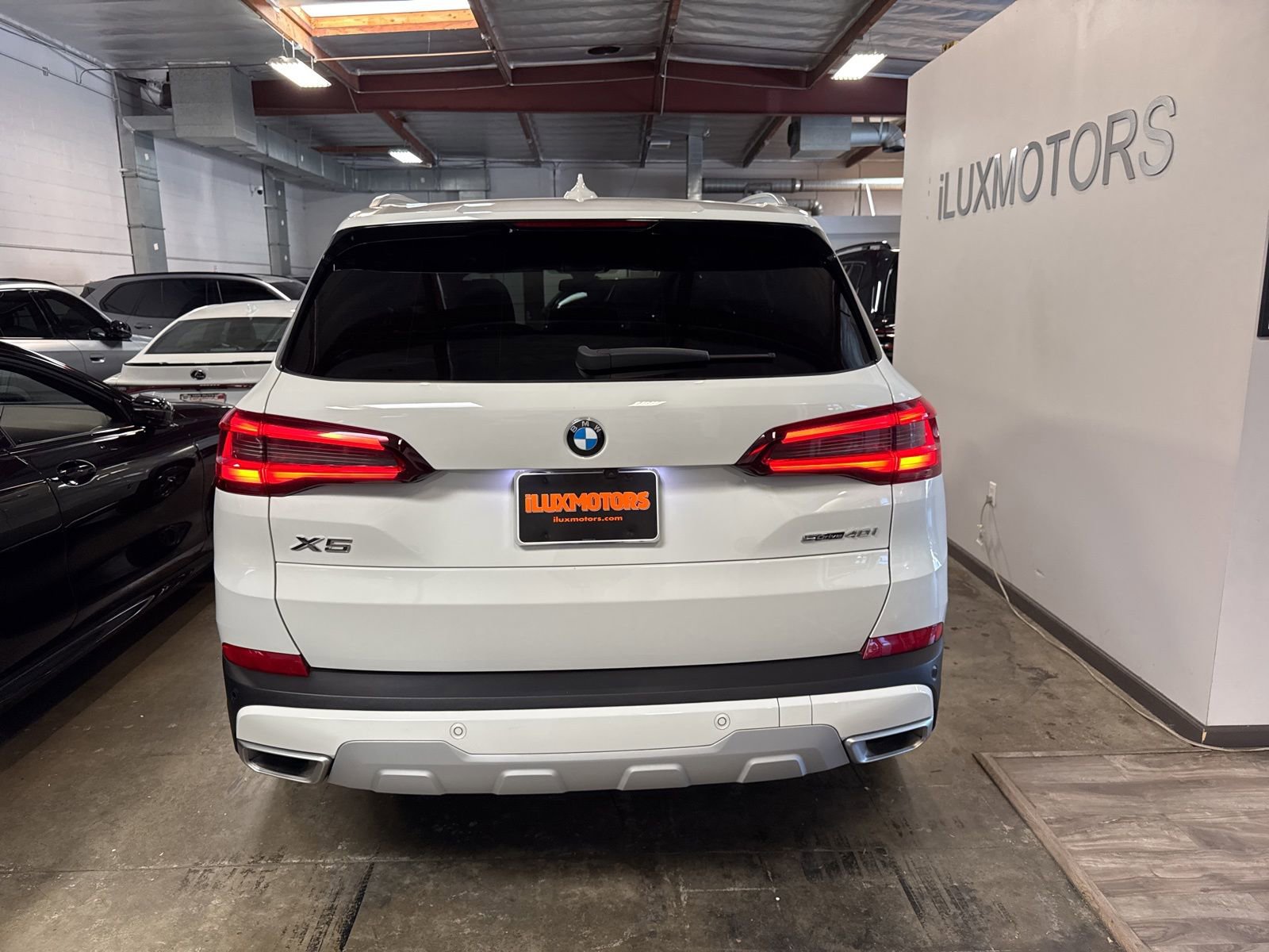 Used 2023 BMW X5 sDrive40i w/ Parking Assistance Package image 7