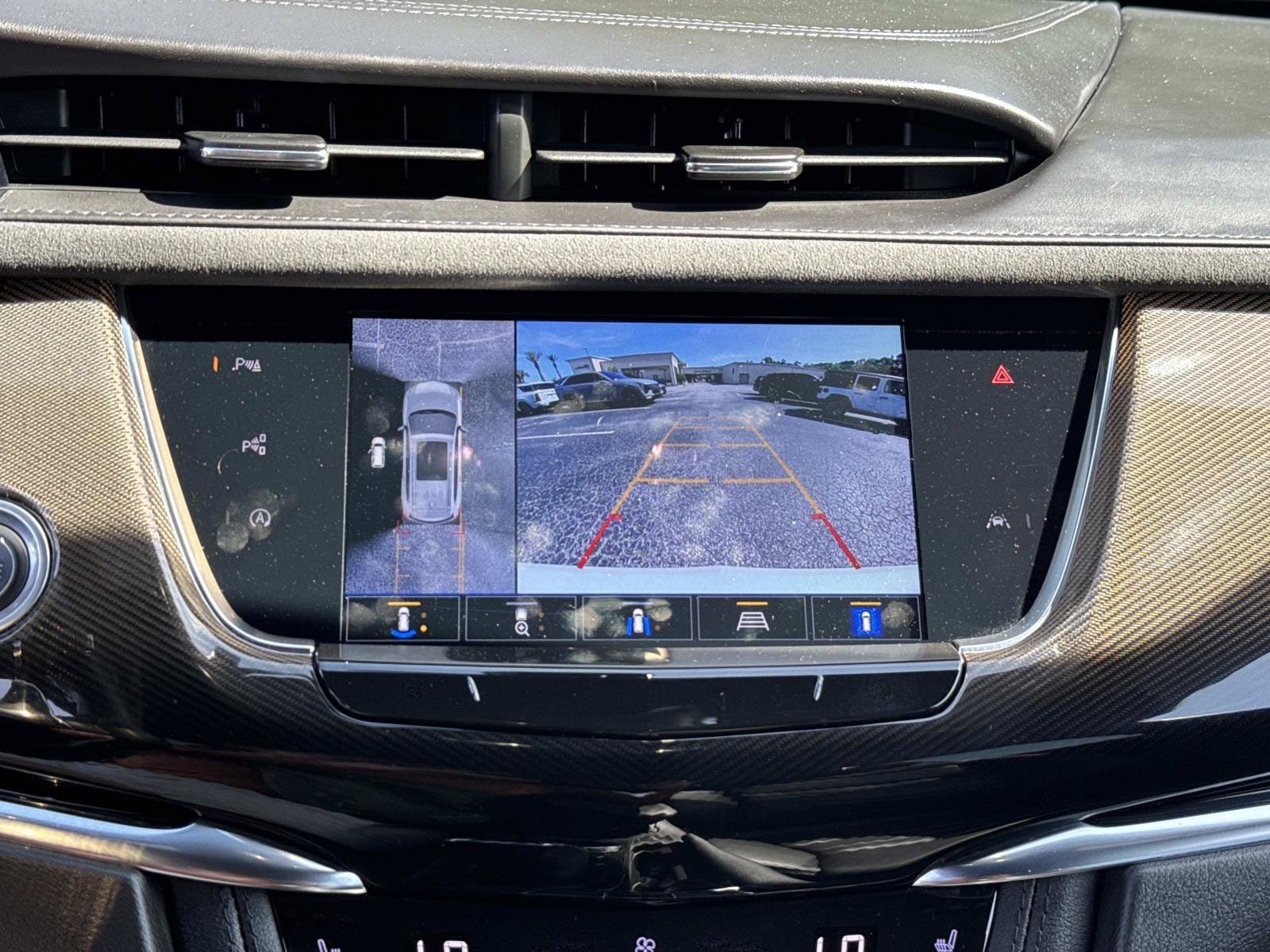 Used 2023 Cadillac XT6 Sport w/ Platinum Package AWD/4WD image 21