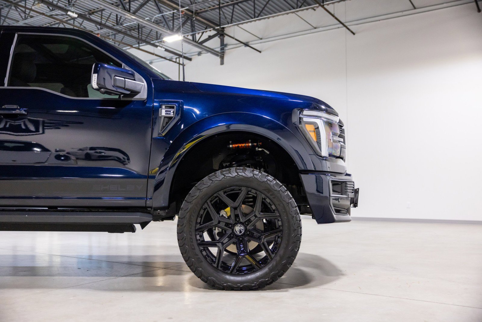 Used 2025 Ford F150 Lariat w/ Equipment Group 501A Mid image 23