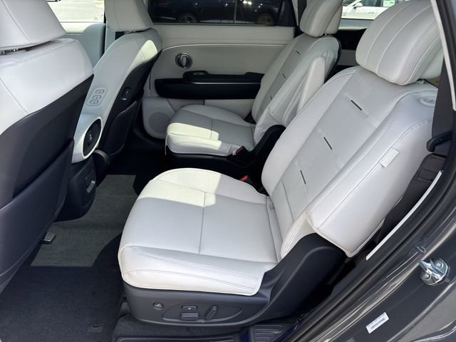 New 2026 Hyundai Palisade Calligraphy FWD image 21