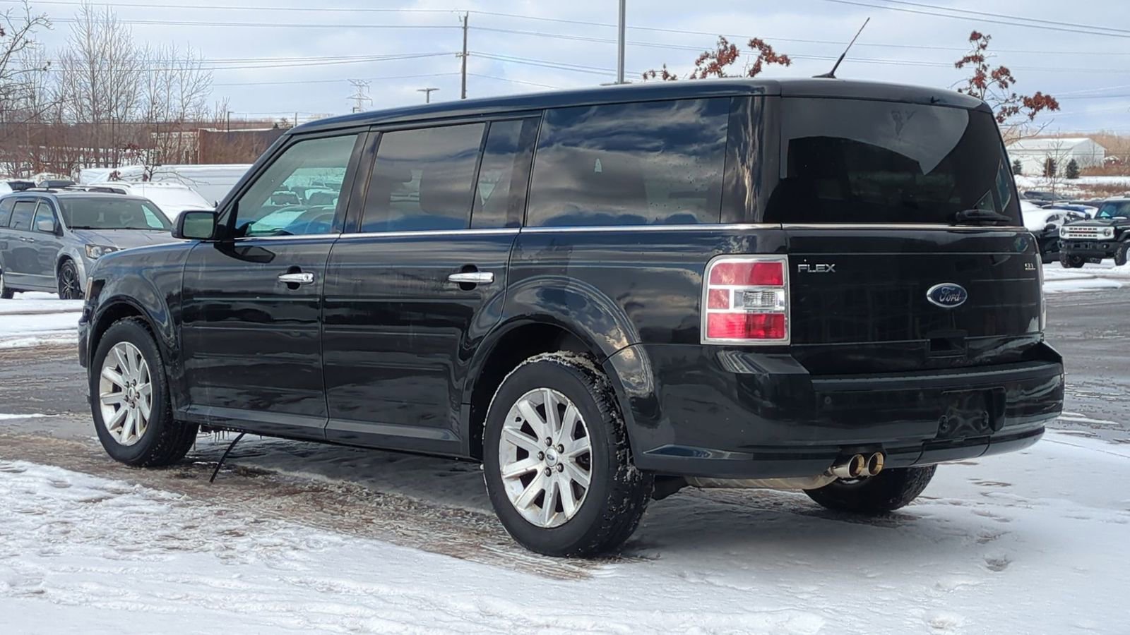 Used 2010 Ford Flex SEL image 3