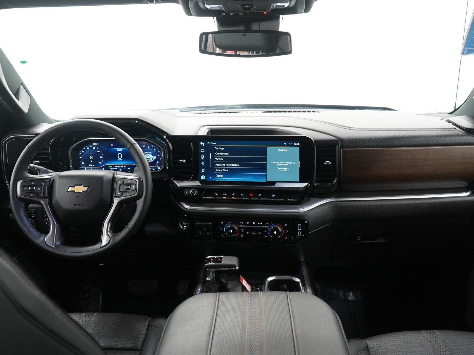 Used 2024 Chevrolet Silverado 1500 High Country image 16