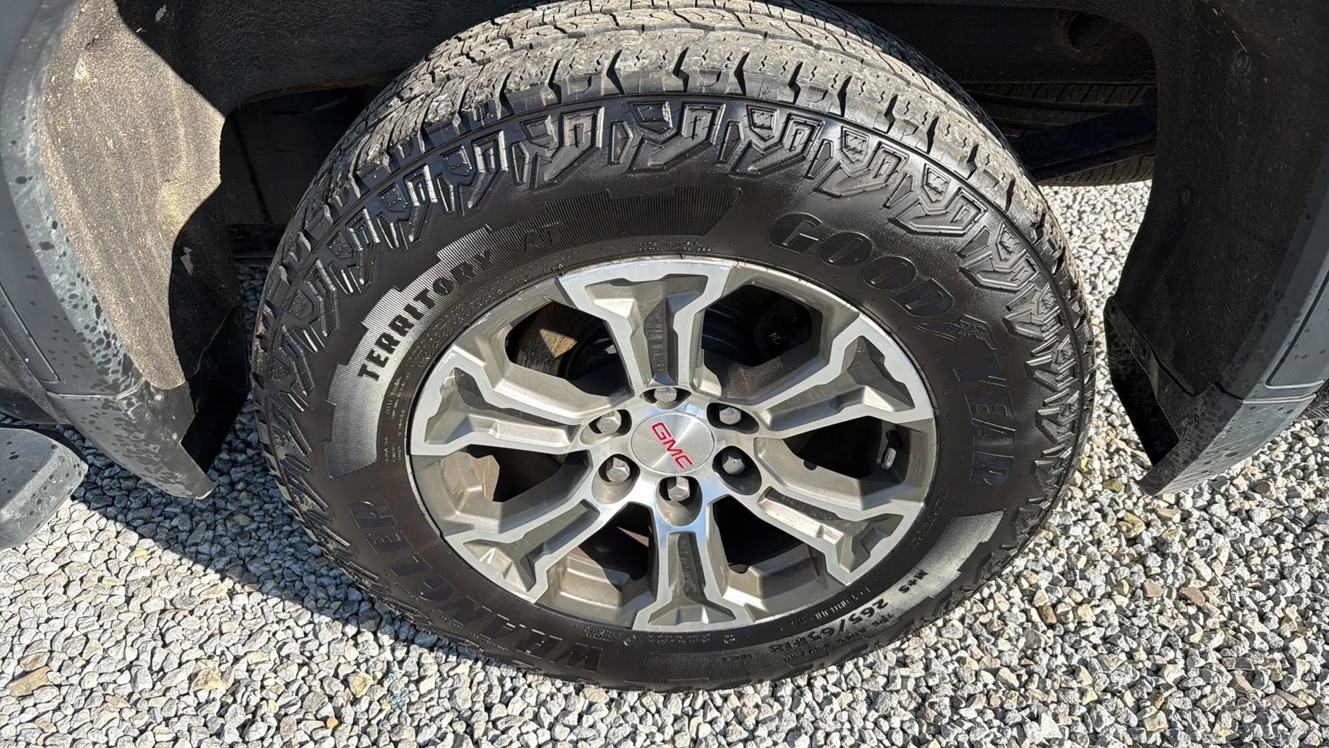 Used 2019 GMC Sierra 1500 SLE w/ SLE Value Package image 2