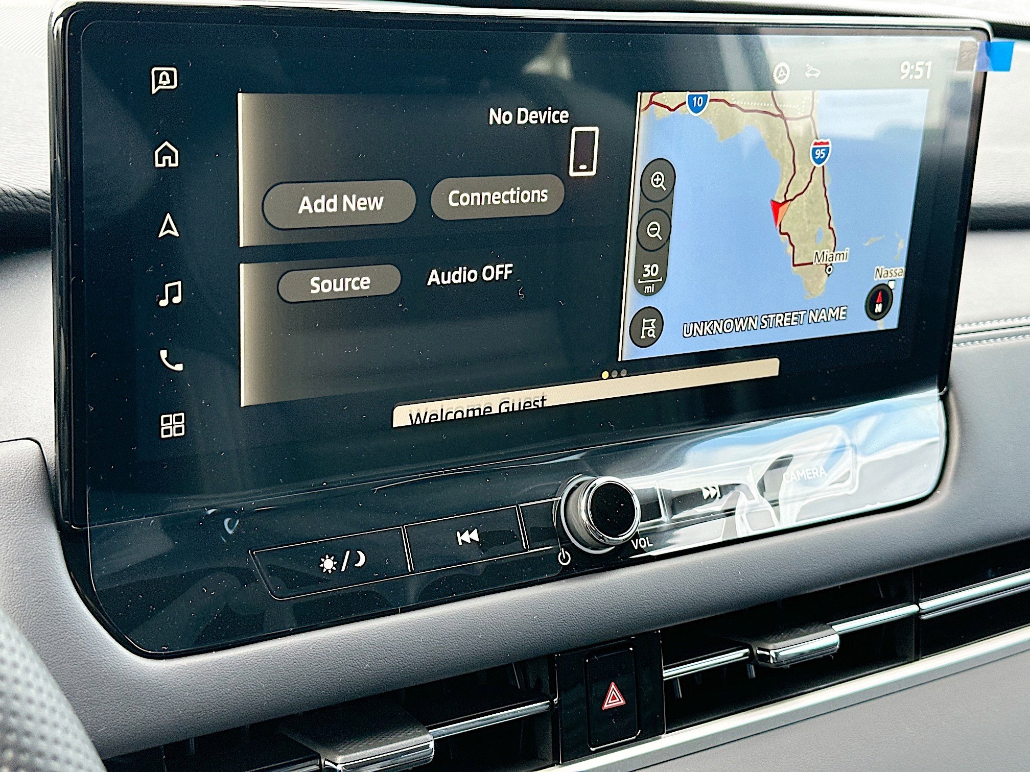 New 2026 Mitsubishi Outlander SE image 10