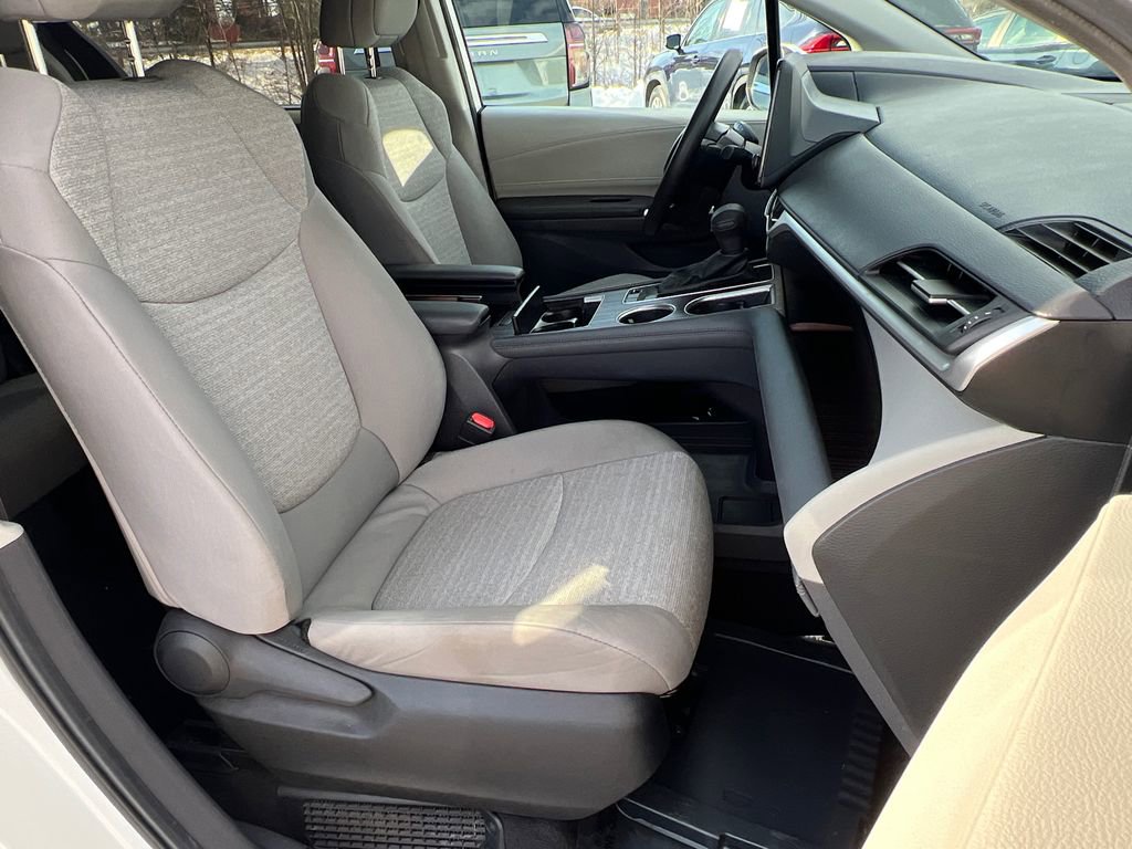 Used 2024 Toyota Sienna LE image 10