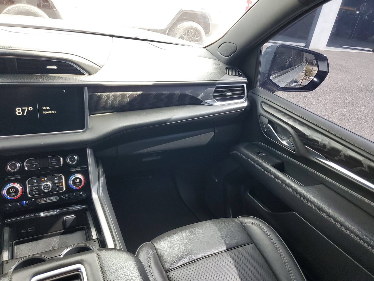 Used 2023 GMC Yukon Denali w/ Advanced Technology Package RWD image 14