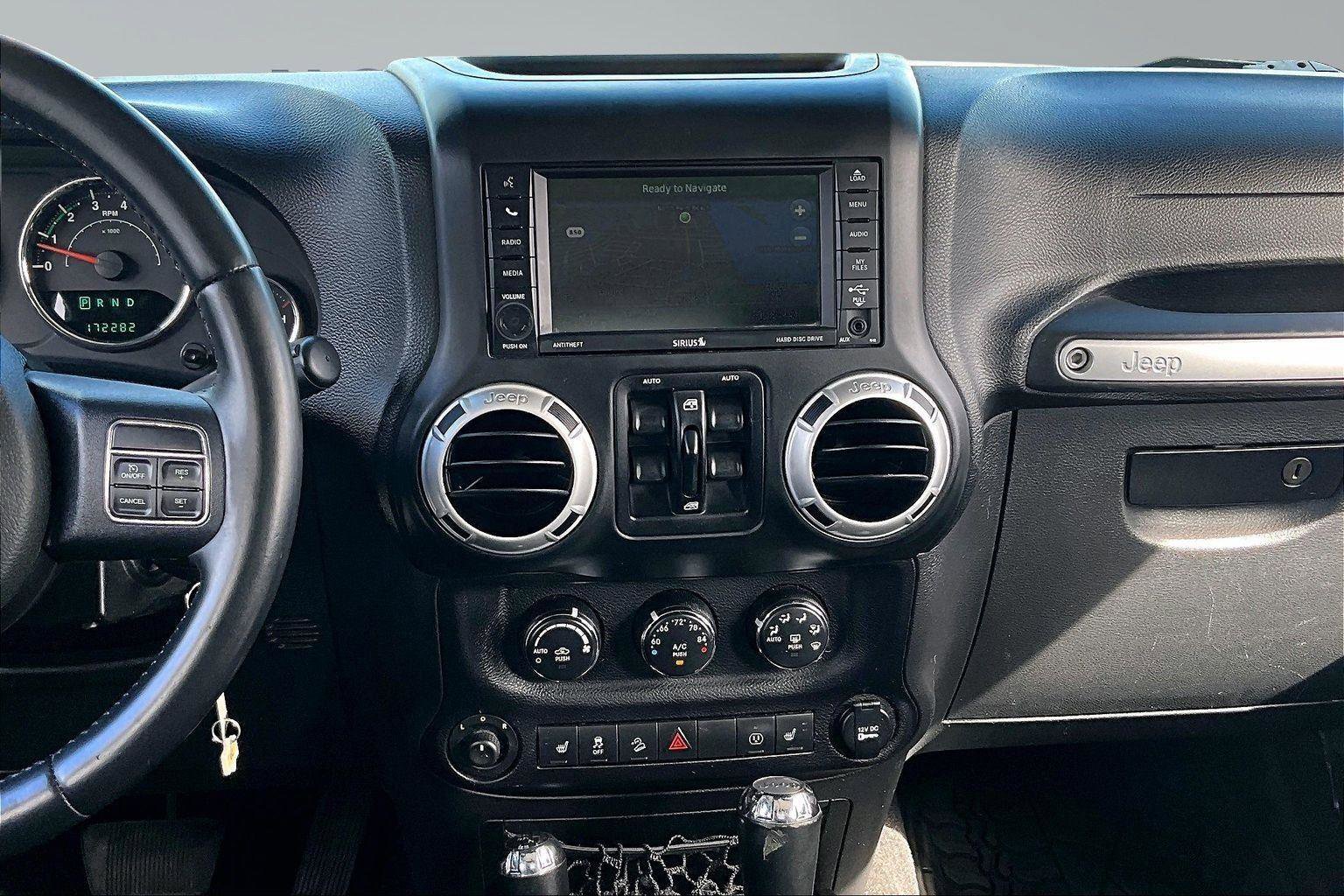 Used 2014 Jeep Wrangler Unlimited Rubicon w/ Dual Top Group AWD/4WD image 9