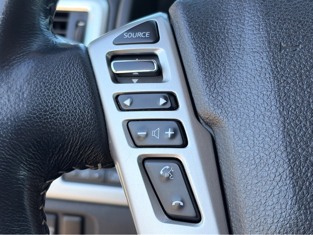 Used 2017 Nissan Titan PRO-4X AWD/4WD image 12