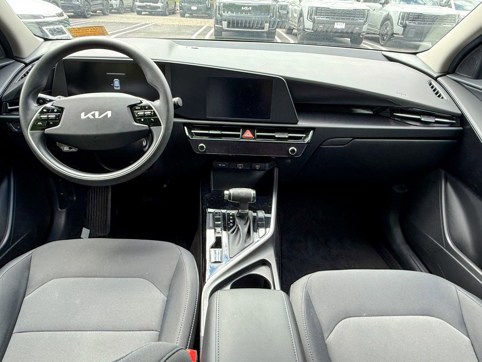 Certified 2023 Kia Niro LX FWD image 7
