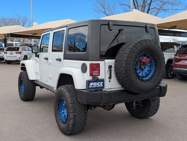 Used 2014 Jeep Wrangler Unlimited Rubicon w/ Connectivity Group AWD/4WD image 8
